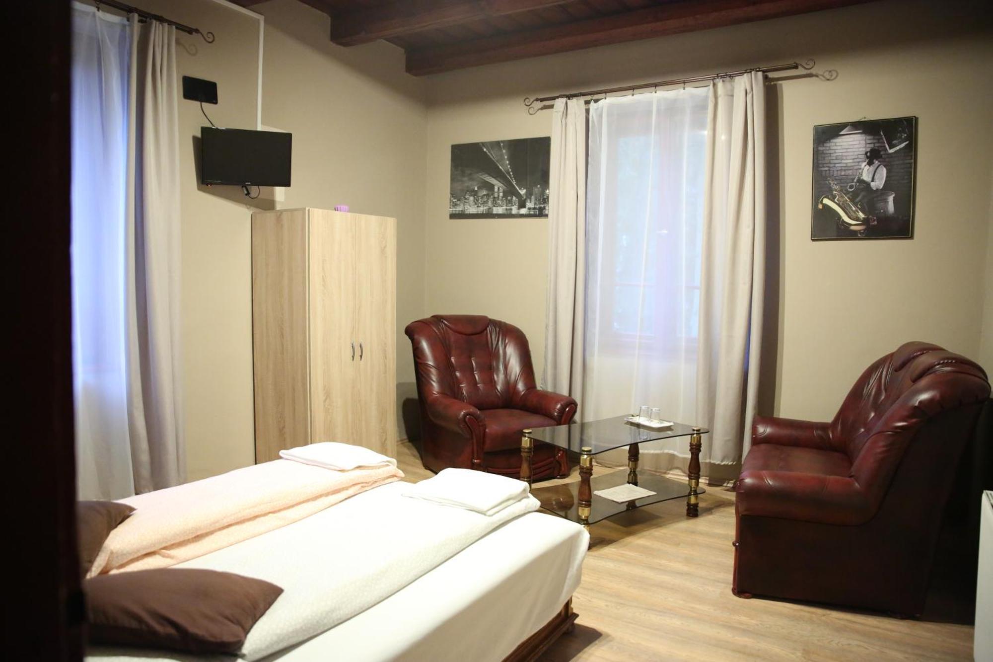 Déjá Vu Szállás&Rendezvény Zirc Exterior foto