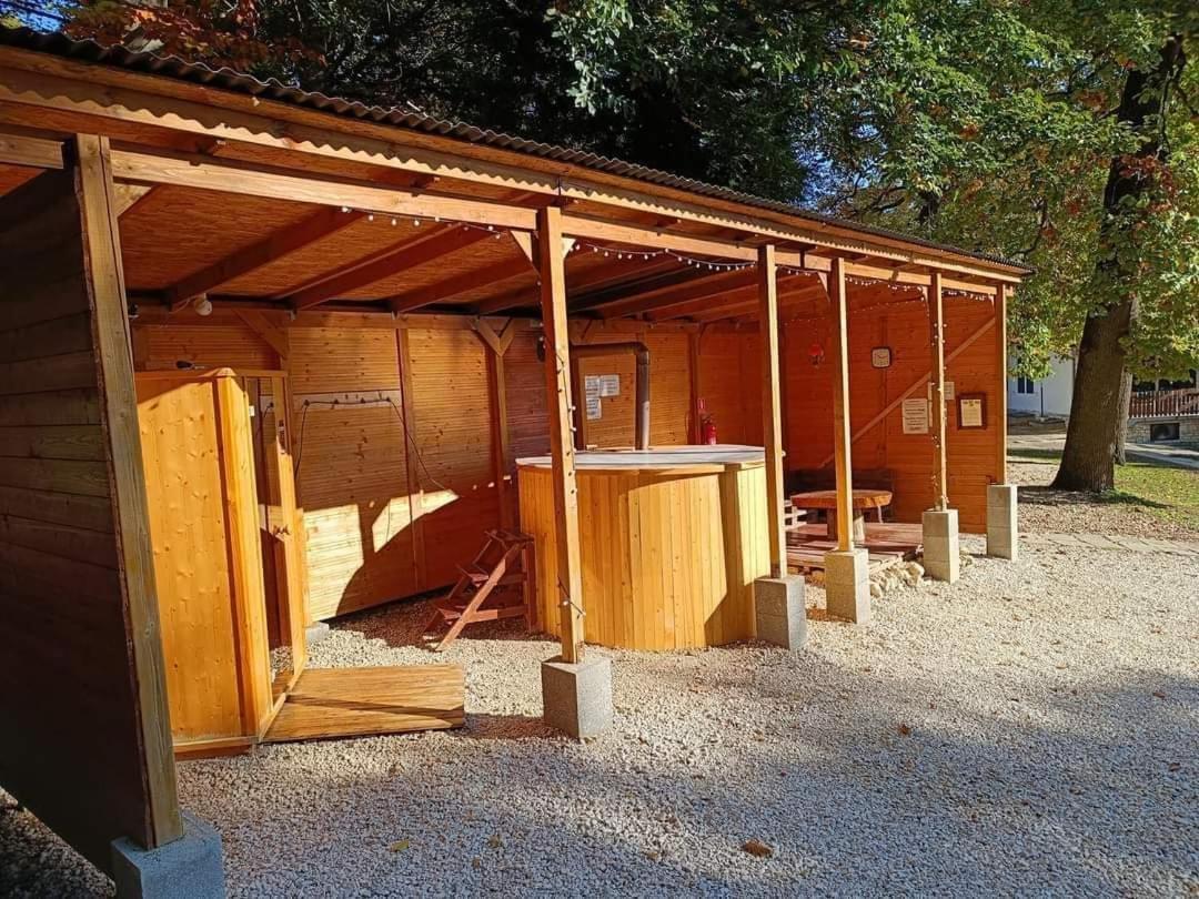 Déjá Vu Szállás&Rendezvény Zirc Exterior foto
