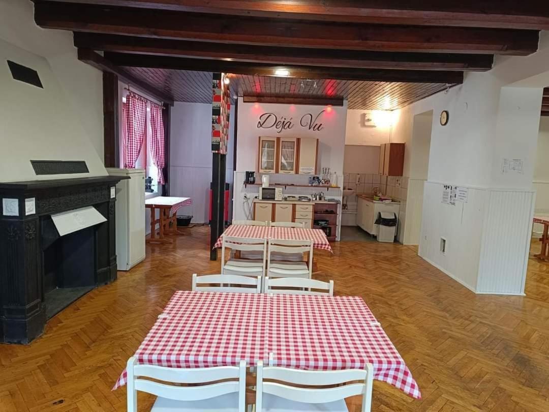Déjá Vu Szállás&Rendezvény Zirc Exterior foto